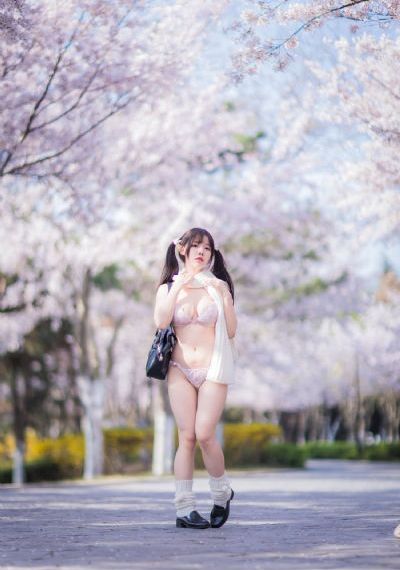 黄色片免费看的