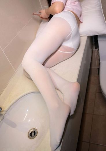 裙子底下的野兽